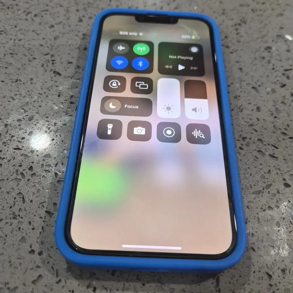 Iphone 14 Color Black 128GB * WORKS *